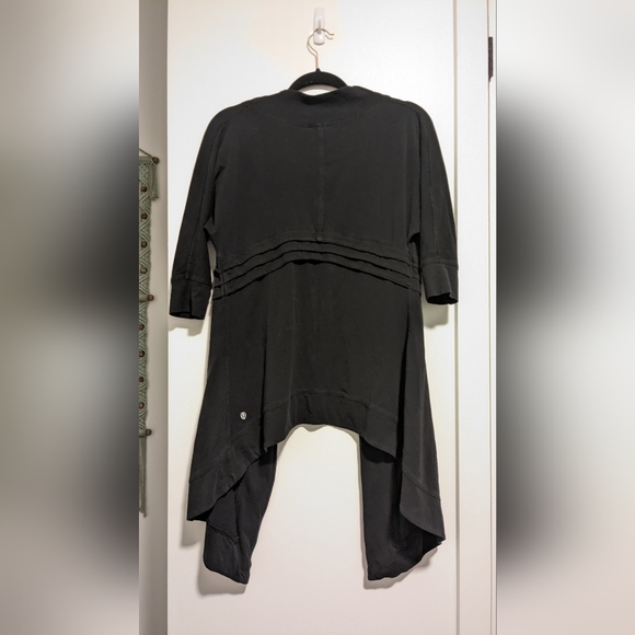 (233) Lululemon Namaste Wrap Cover Up - Picture 2 of 6